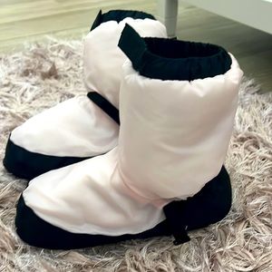 Bloch warmup shoes size S for girls (2-4)